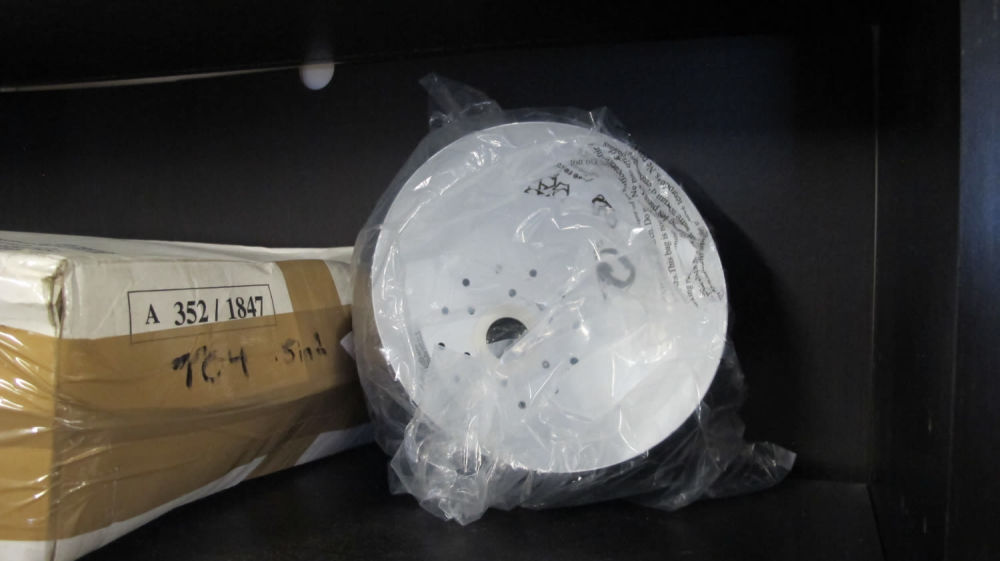 Lot 453: Light shade