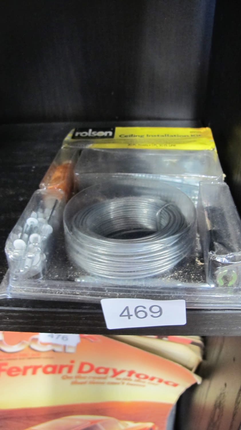 Lot 469: Ceiling installation kit