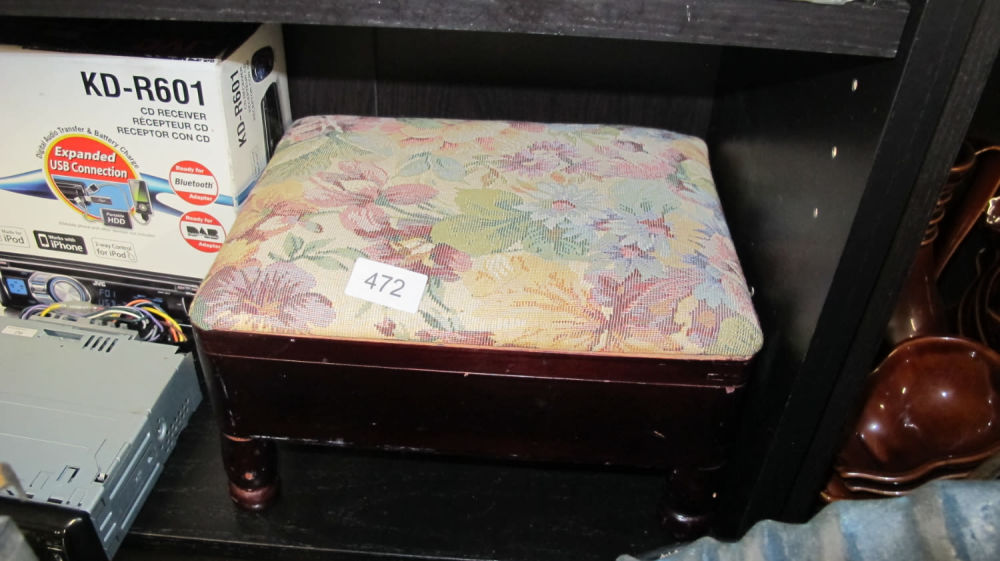 Lot 472: Small footstool