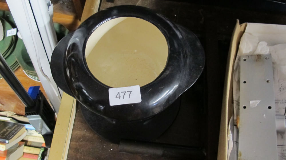 Lot 477: A fondue