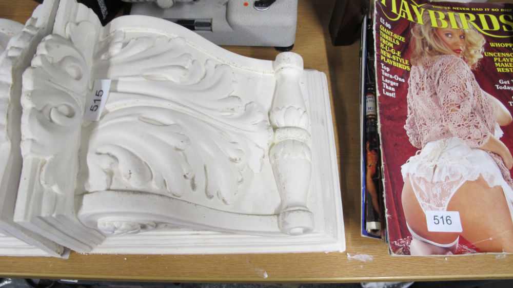 Lot 515: Large decorative plaster corbel moulding