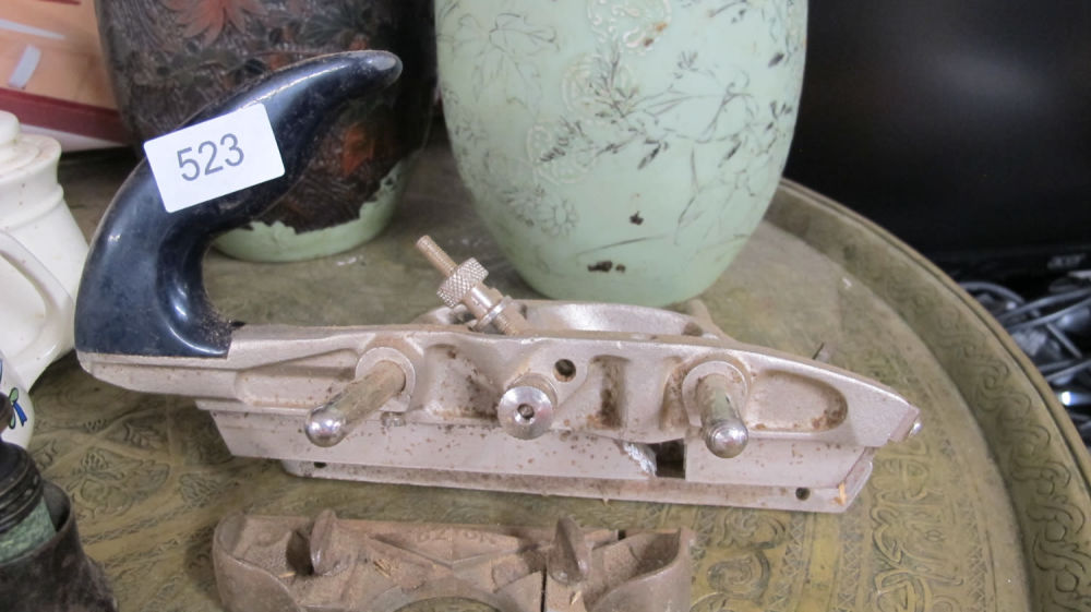 Lot 523: Woodworking plane