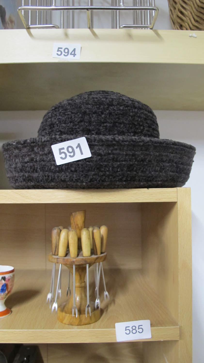 Lot 591: Phills wedding hat