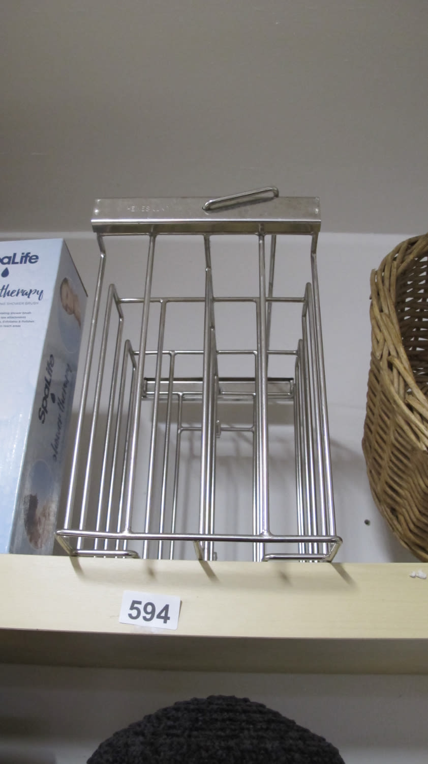 Lot 594: Bottle carrier