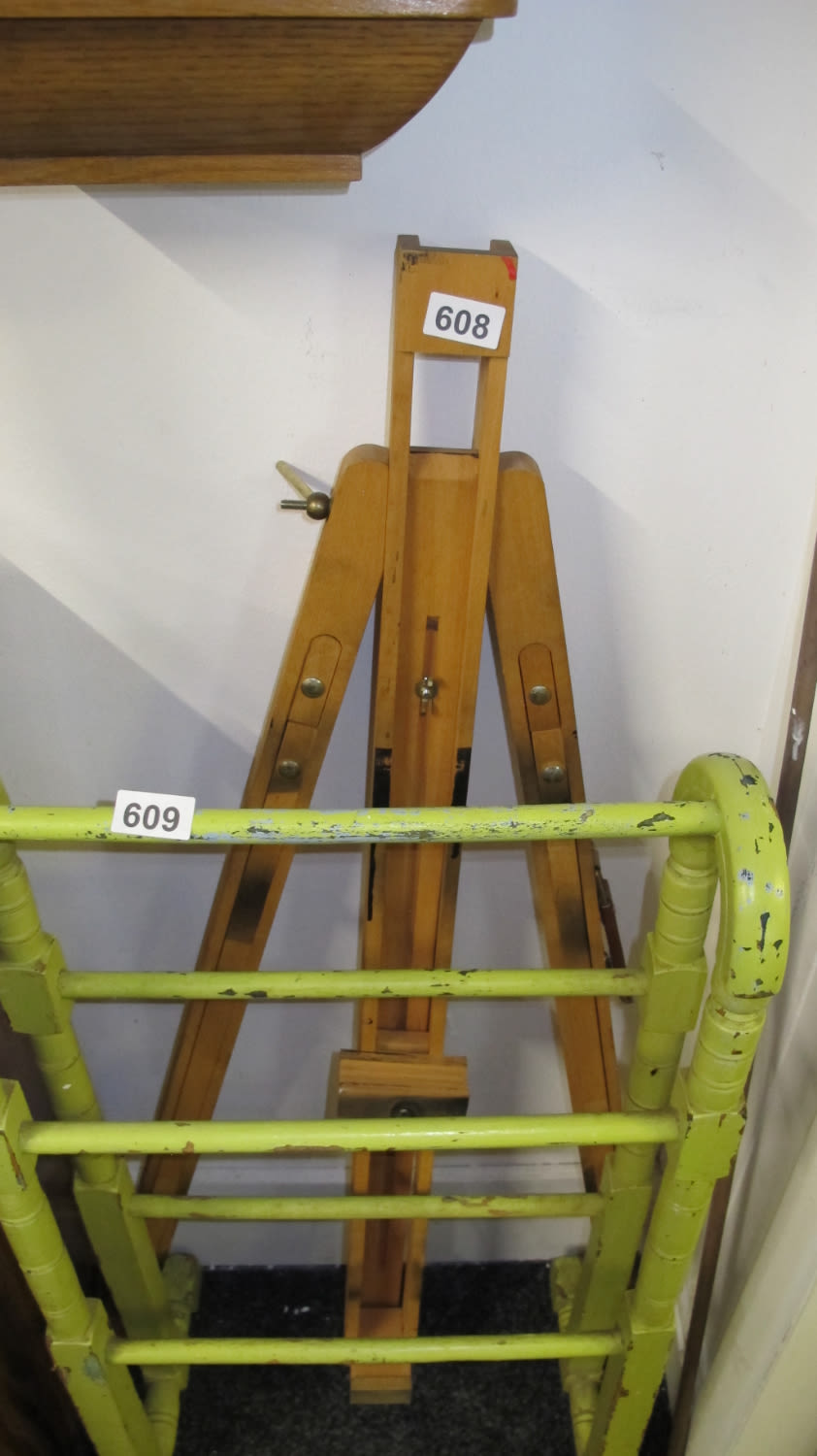 Lot 608: Large Artists easel
