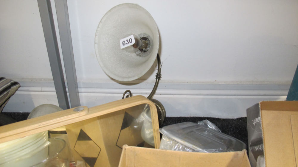 Lot 630: Ceiling light fitting