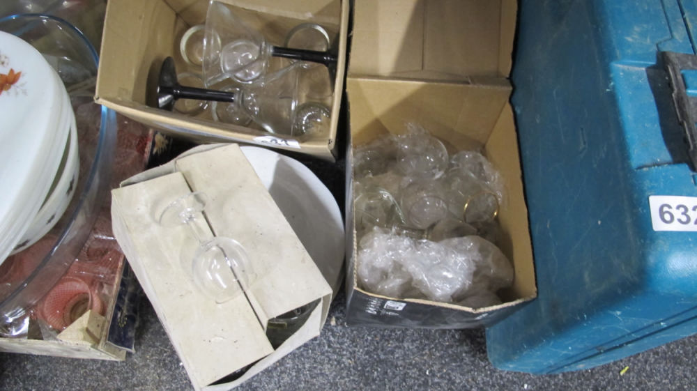 Lot 631: Quantity of glasses