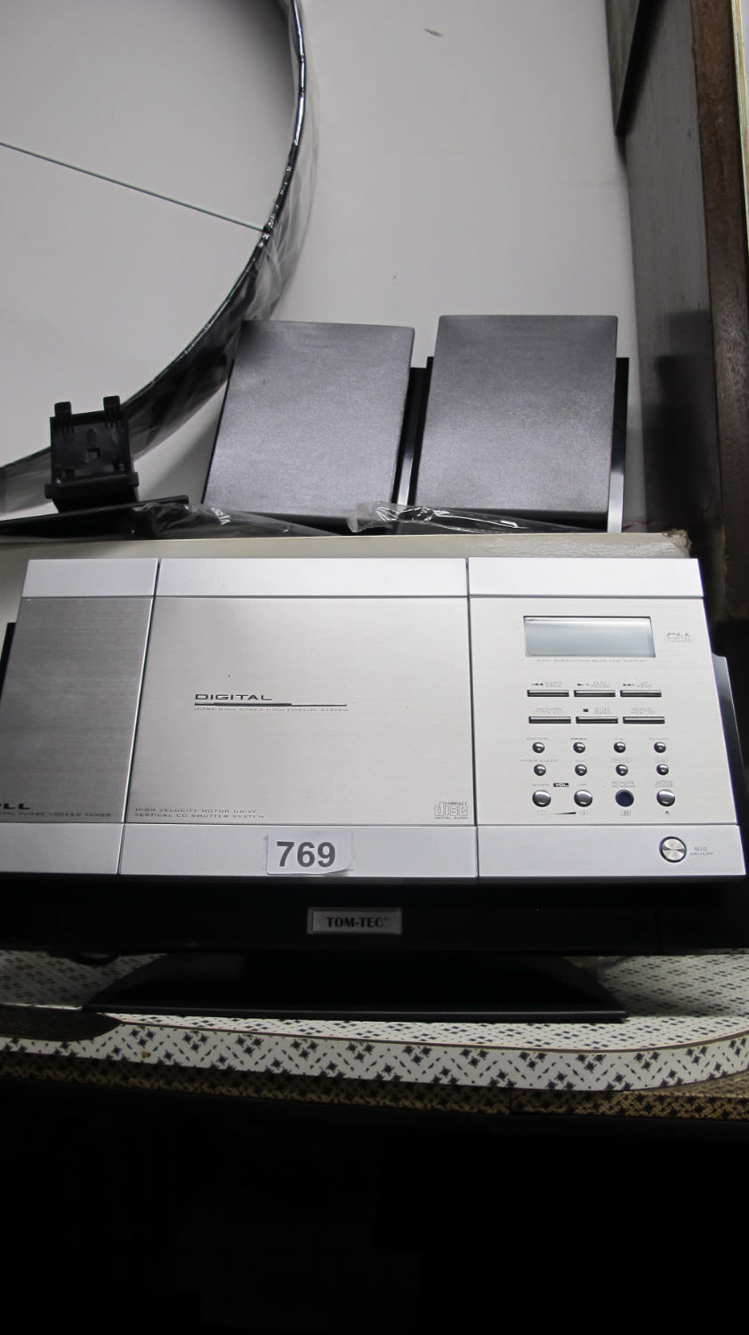 Lot 769: CD player