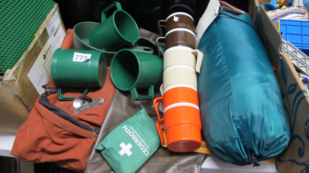 Lot 773: Camping equipment