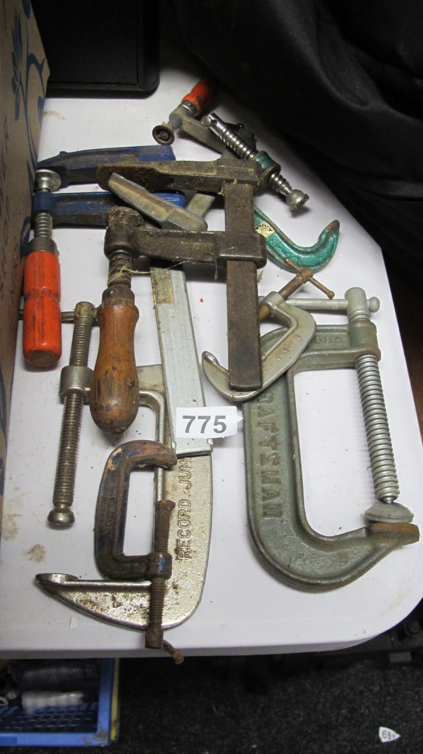 Lot 775: Various clamps