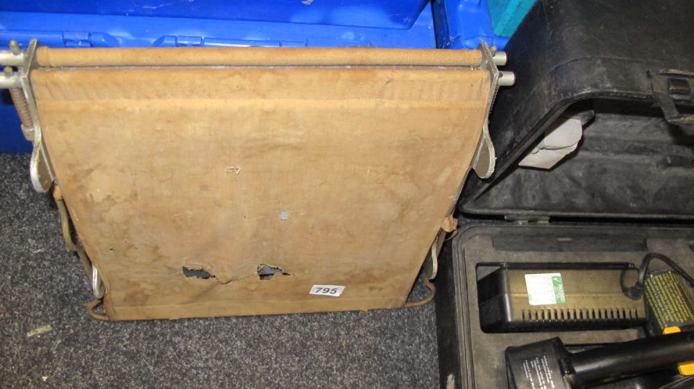 Lot 795: vintage photographiv large format picture dryer
