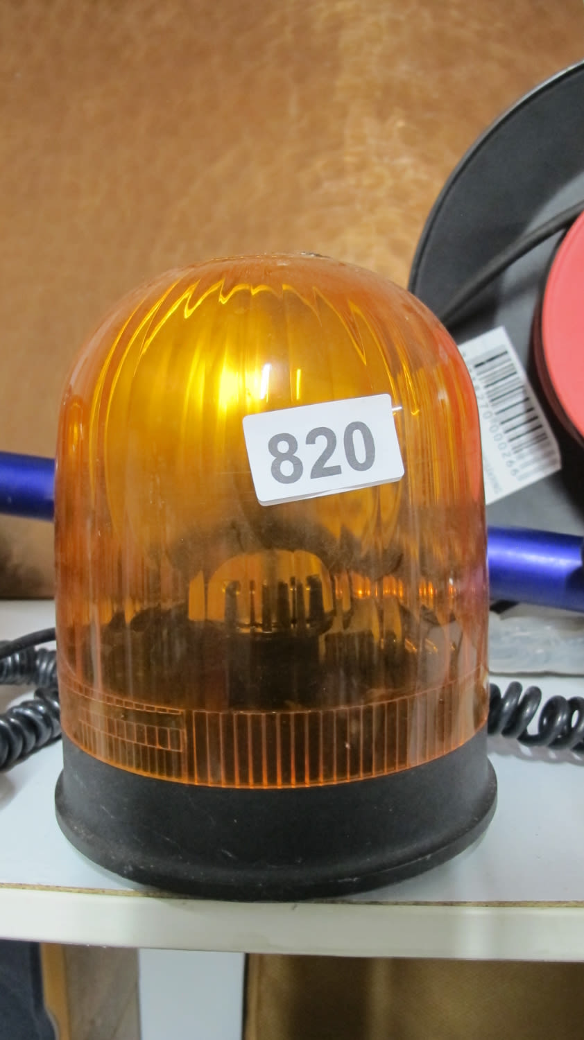Lot 820: Warning light