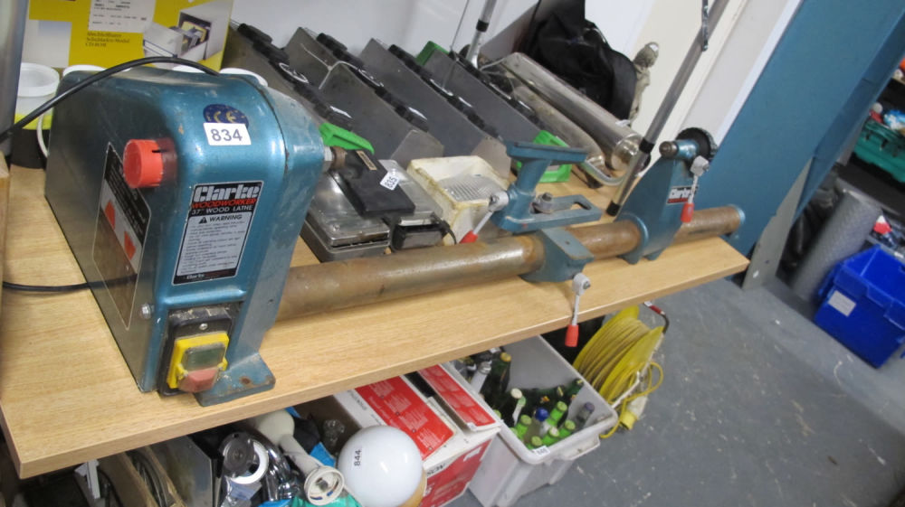 Lot 834: Clarke table top wood lathe