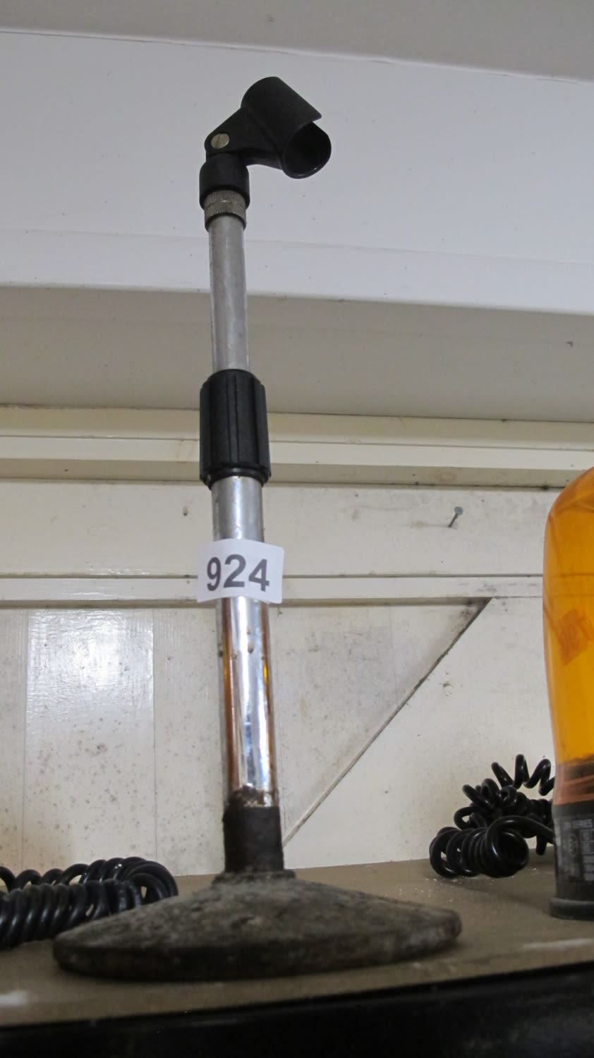 Lot 924: Microphone stand