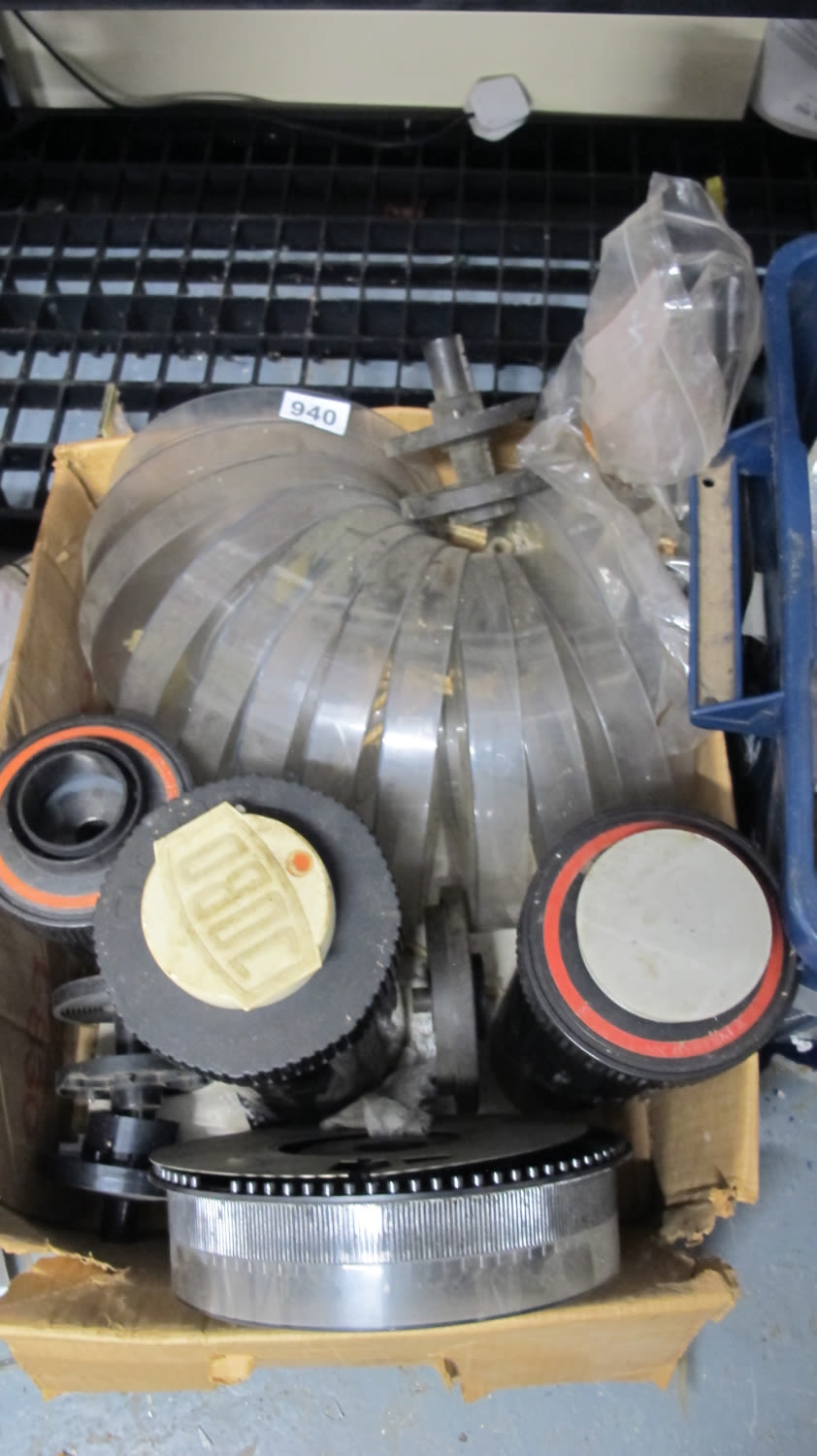 Lot 940: Box of misc.