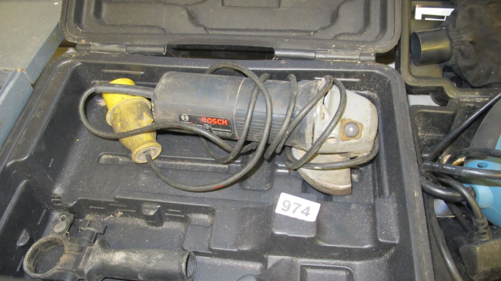 Lot 974: Angle grinder