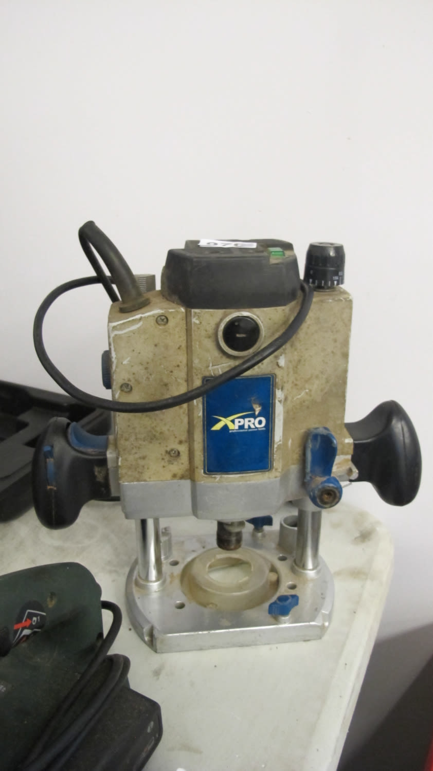 Lot 976: Router