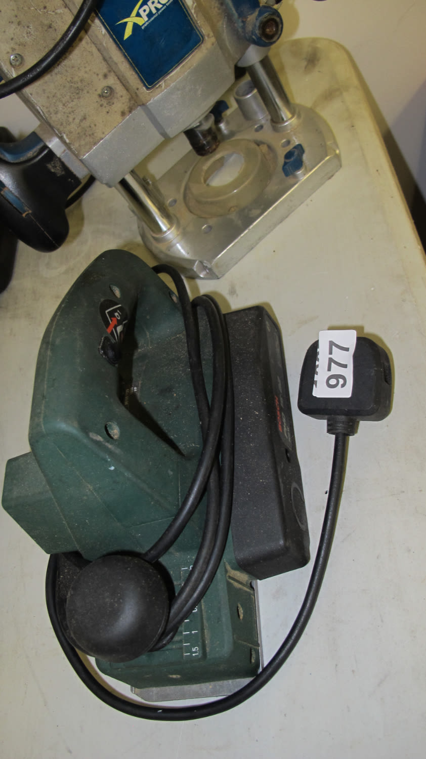 Lot 977: Electric planer