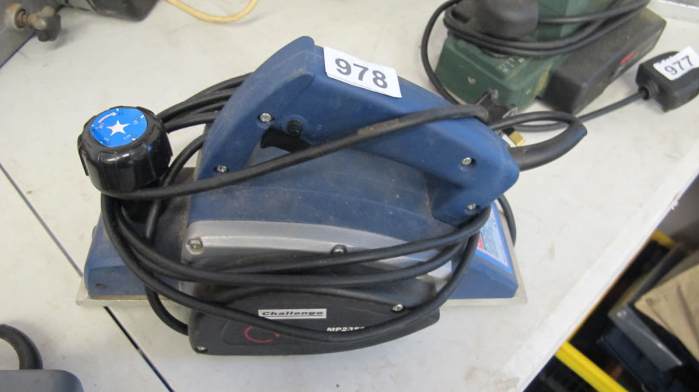 Lot 978: Electric planer