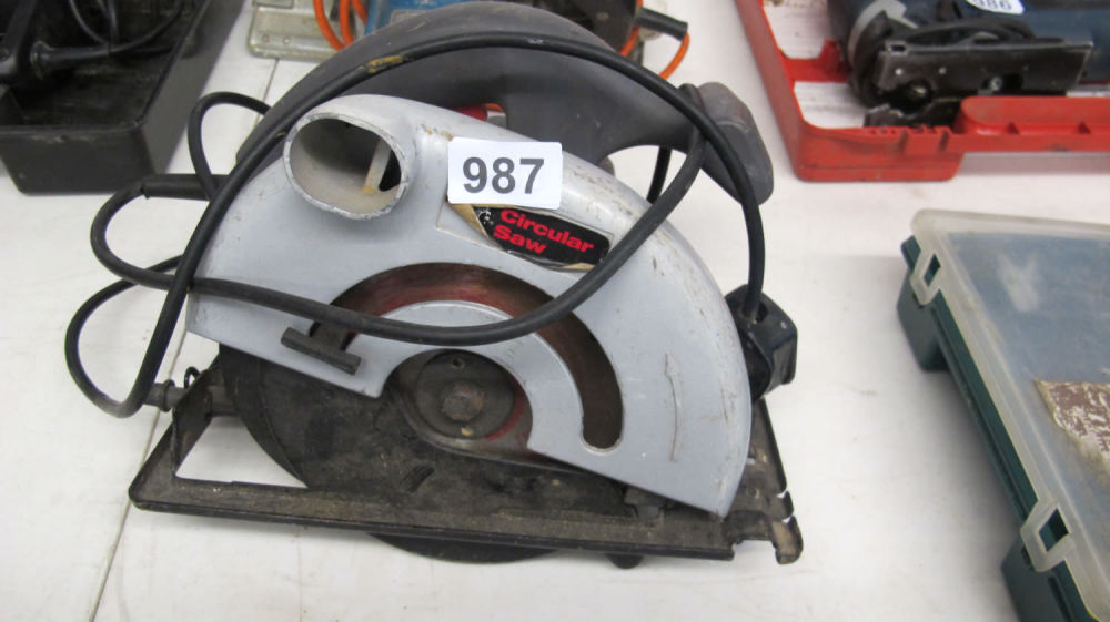Lot 987: Circular saw