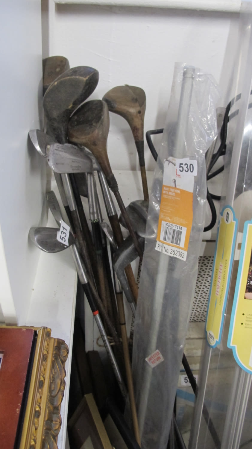 Lot 531: Golf clubs