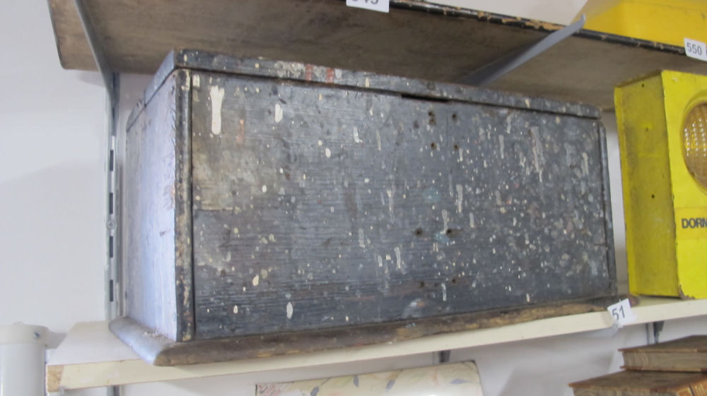 Lot 551: Wooden box