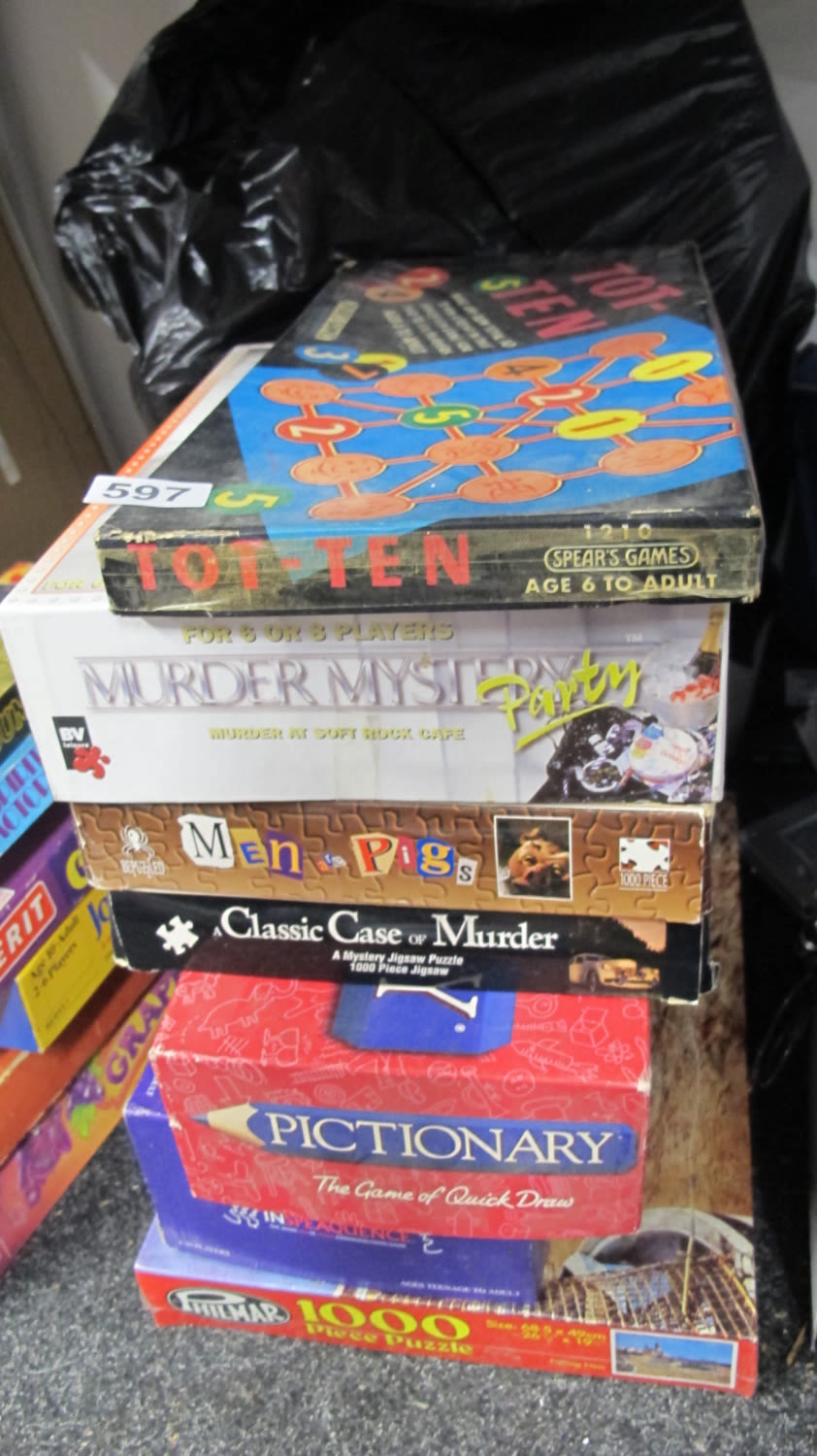 Lot 597: Vintage games