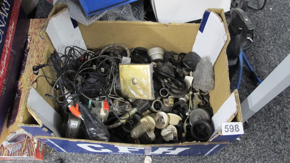 Lot 598: Box of misc