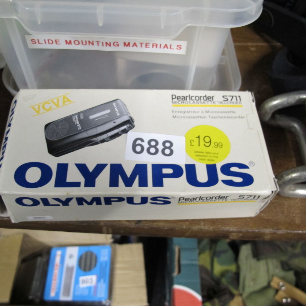 Lot 688: Olympus micro cassette recorder