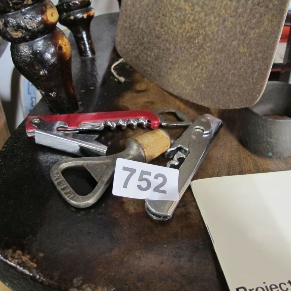 Lot 752: Bottle openers