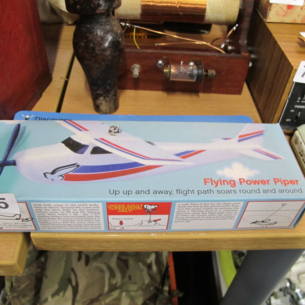 Lot 765: Flying Power Piper
