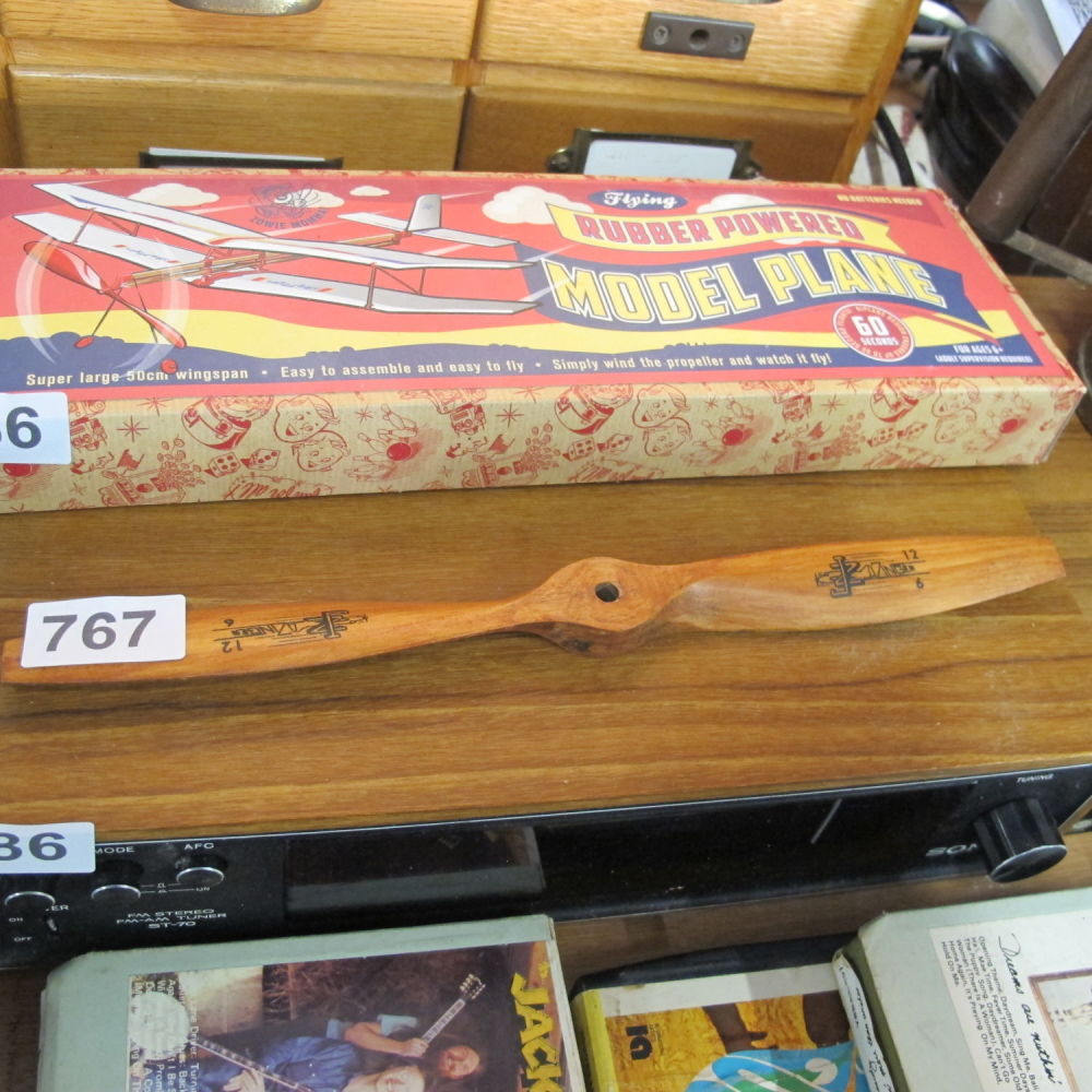 Lot 767: Wooden propellor