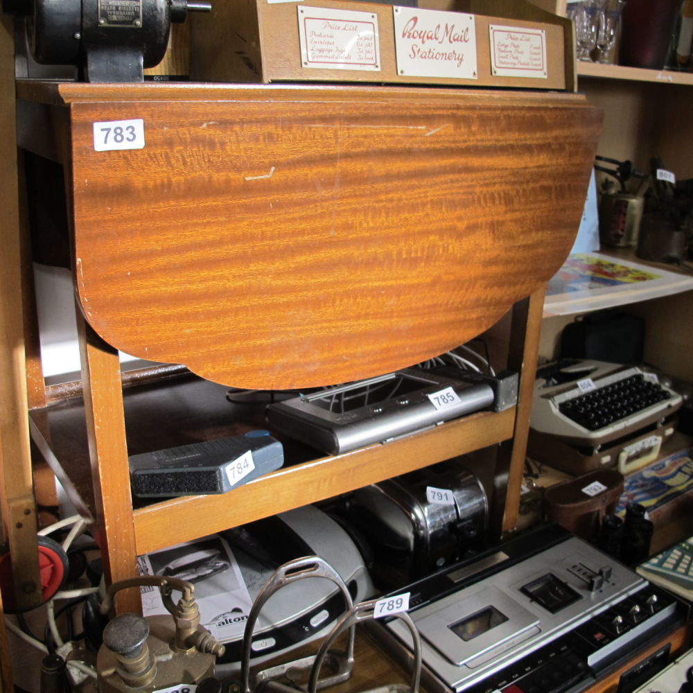 Lot 783: Drop leaftable