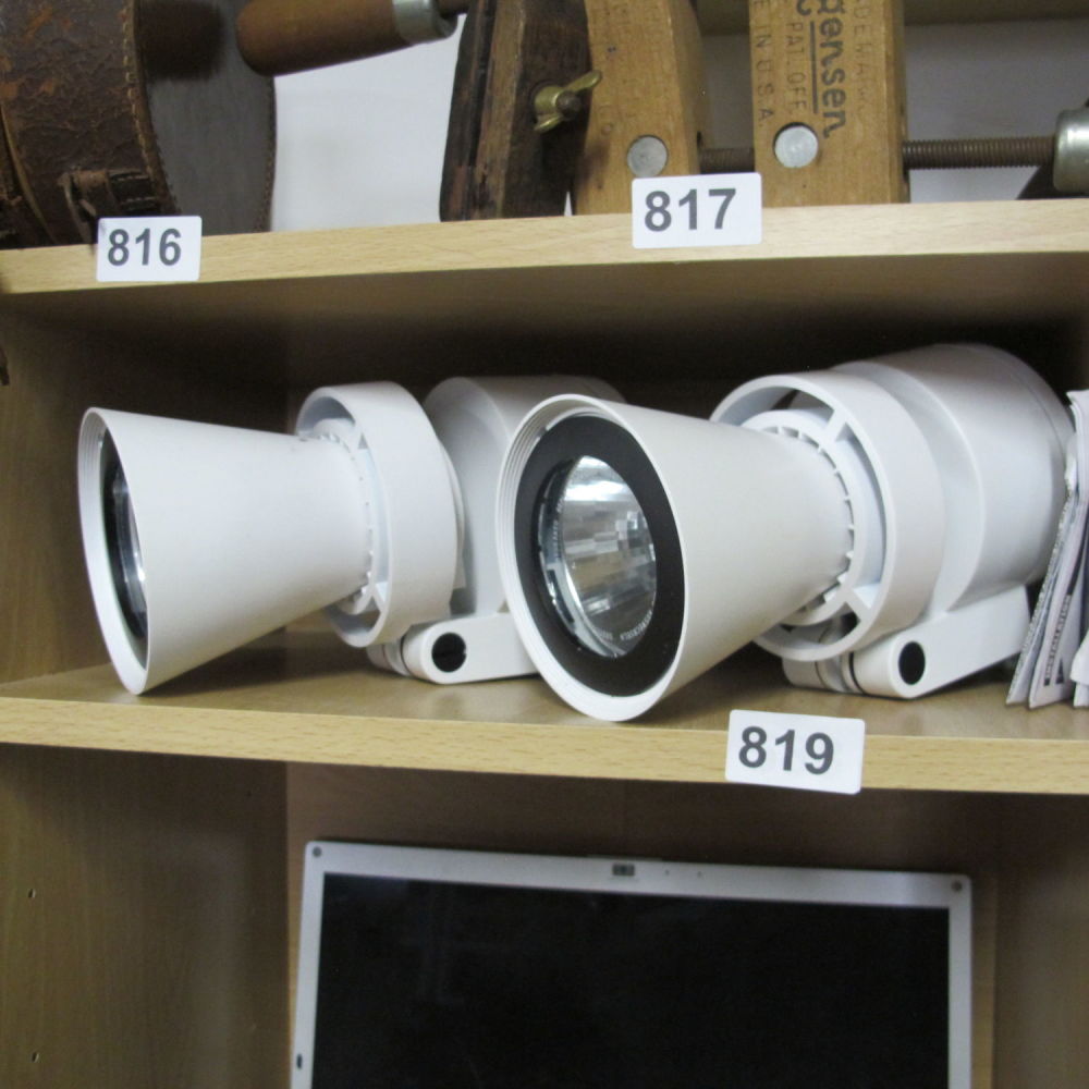 Lot 819: Spot lights