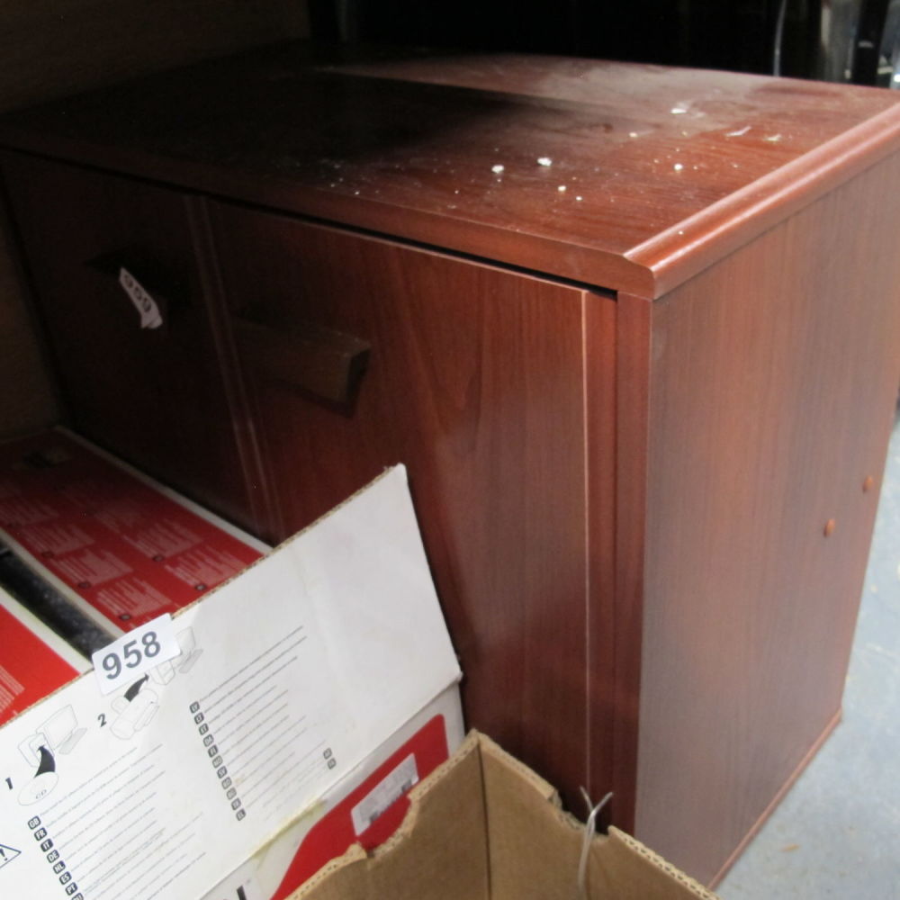 Lot 959: Cupboard