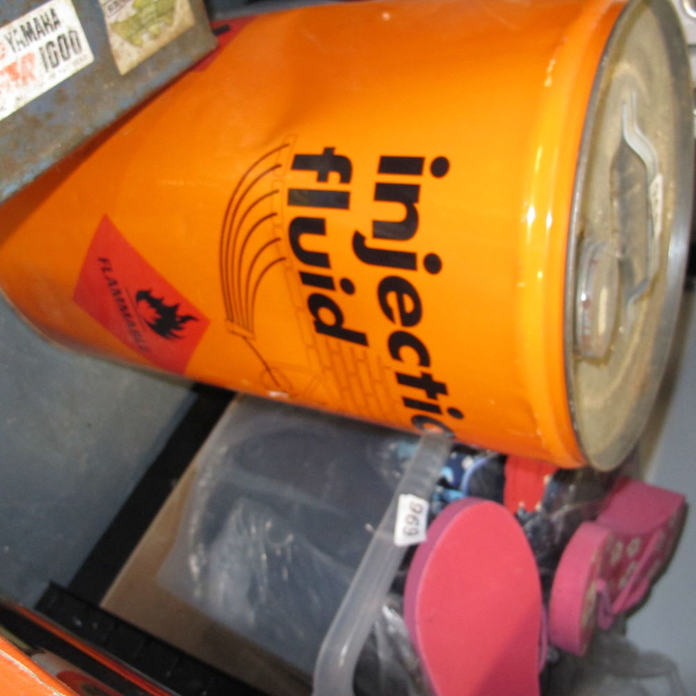 Lot 968: injection fluid
