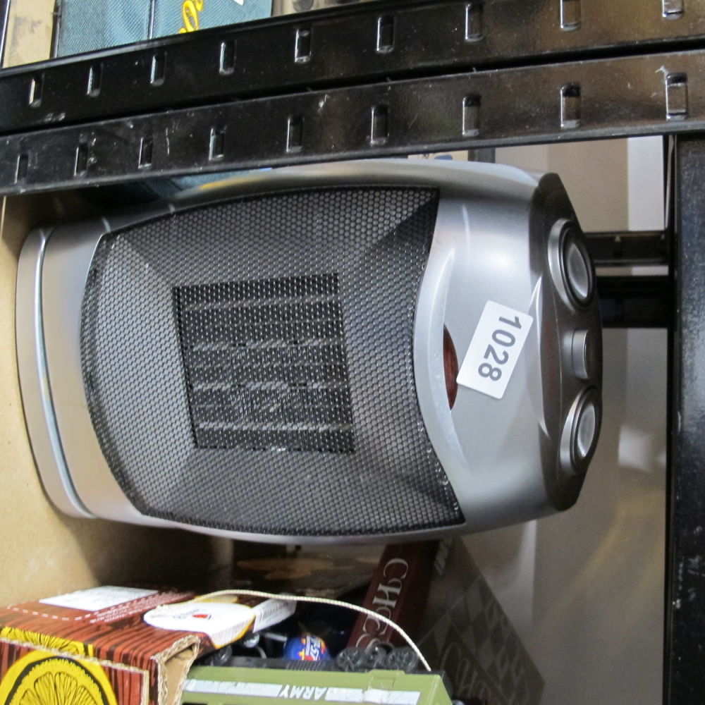 Lot 1028: Electric heater