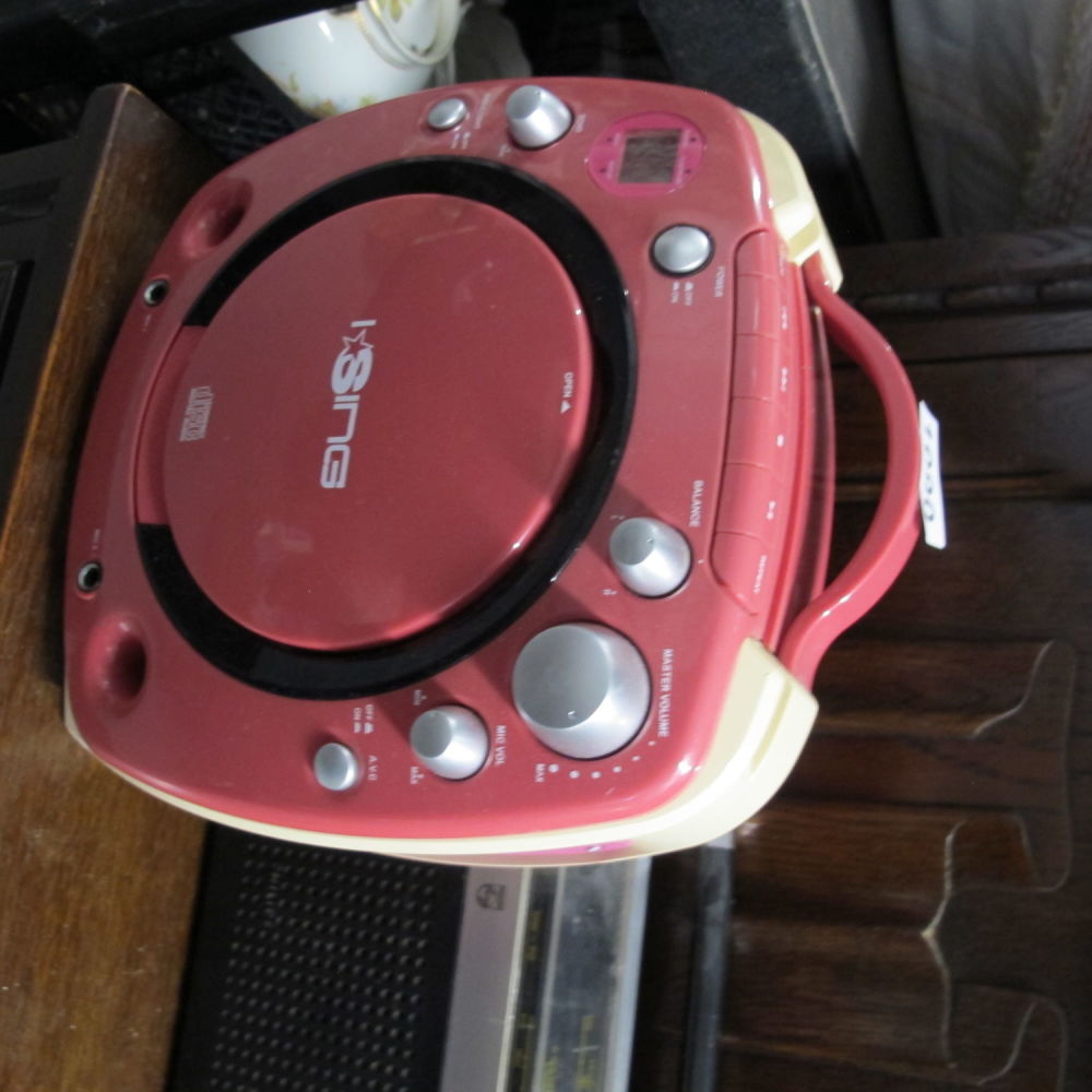 Lot 1090: Portable CD player