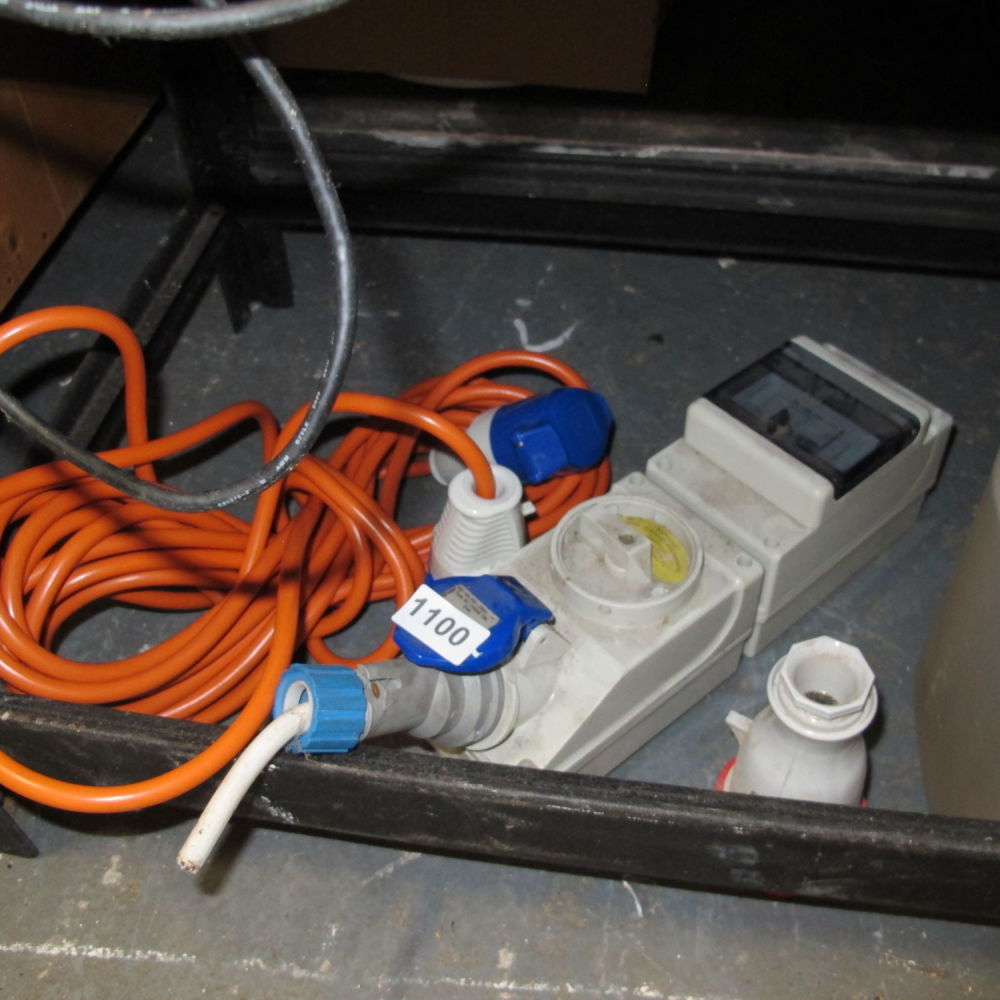 Lot 1100: RCD and extension