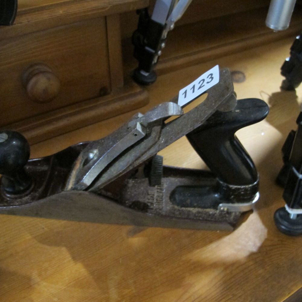 Lot 1123: Plane