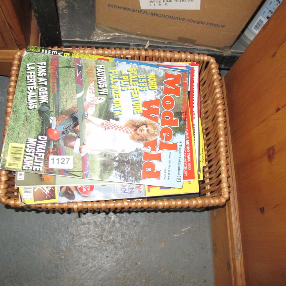 Lot 1127: Model World magazines