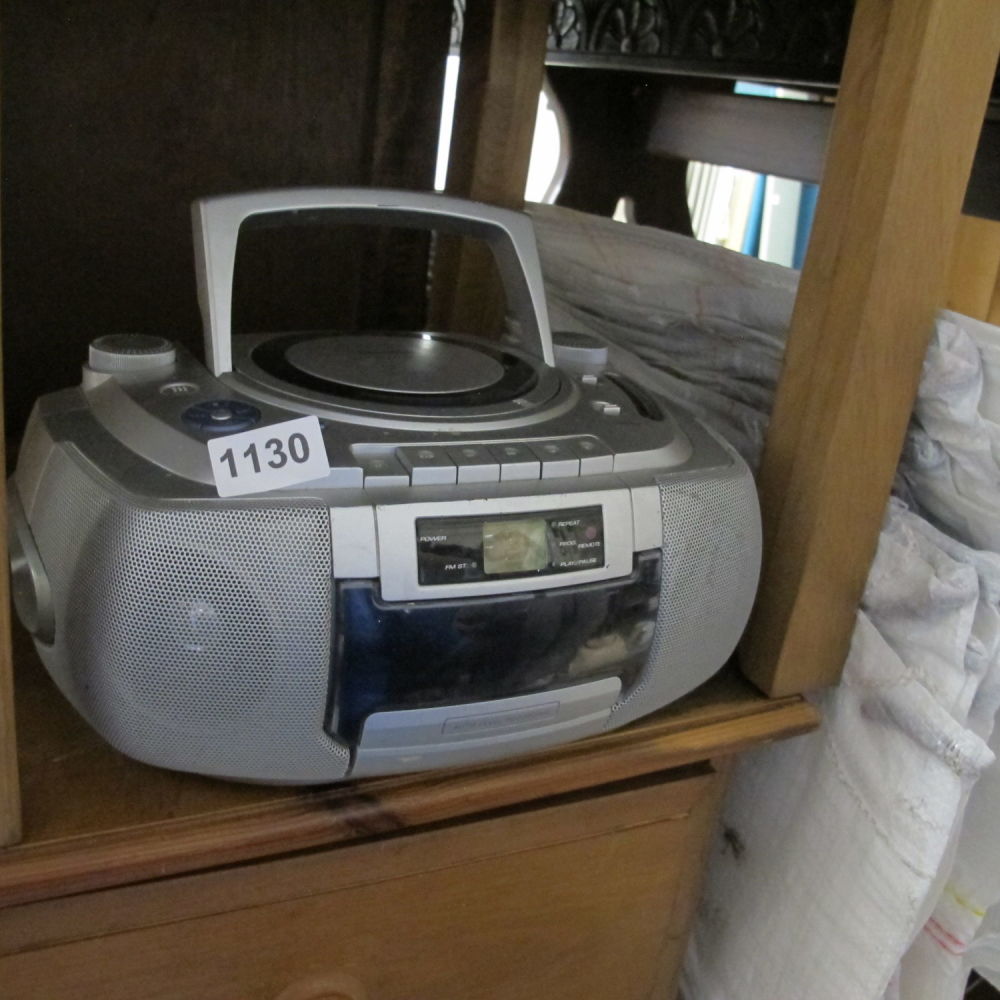 Lot 1130: portable sound system