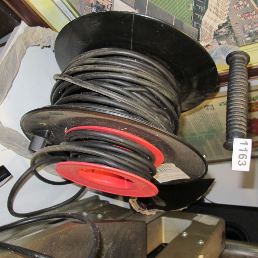 Lot 1163: Electric extension reel
