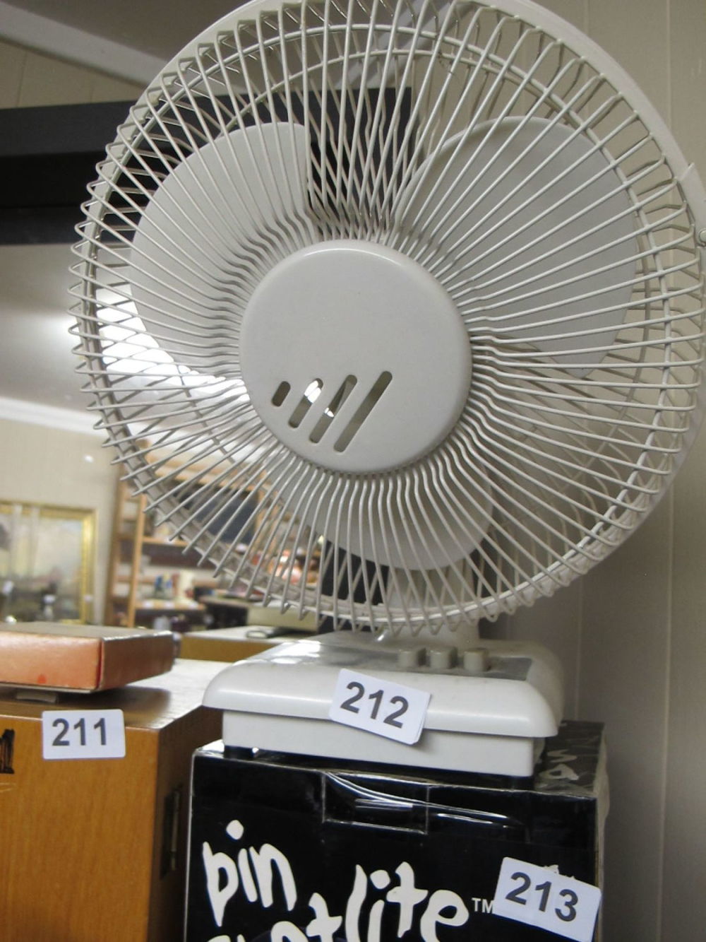 Lot 212: Desk fan