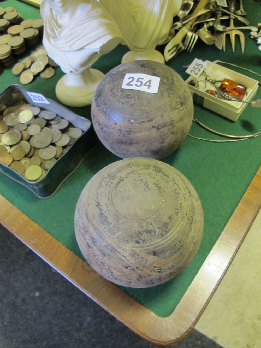 Lot 254: 2 vintage wooden Bowls