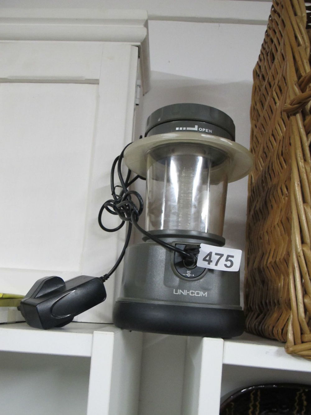 Lot 475: rechargeable camping lantern