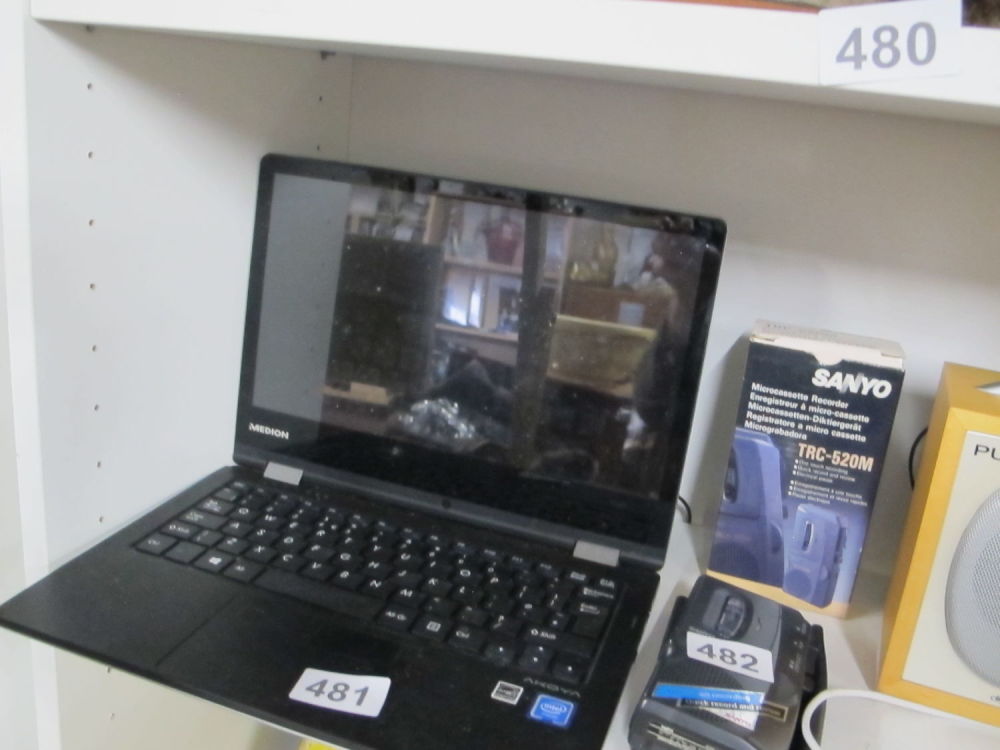 Lot 481: Medion laptop