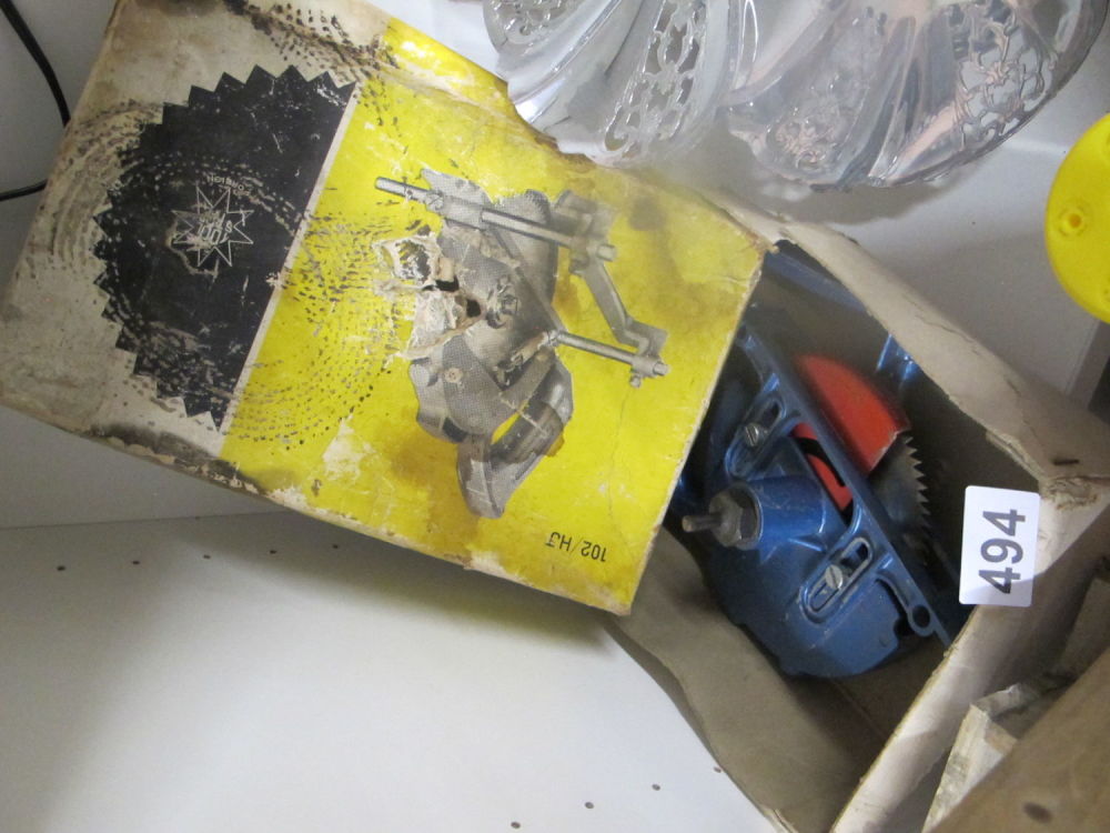 Lot 494: circular saw attachment