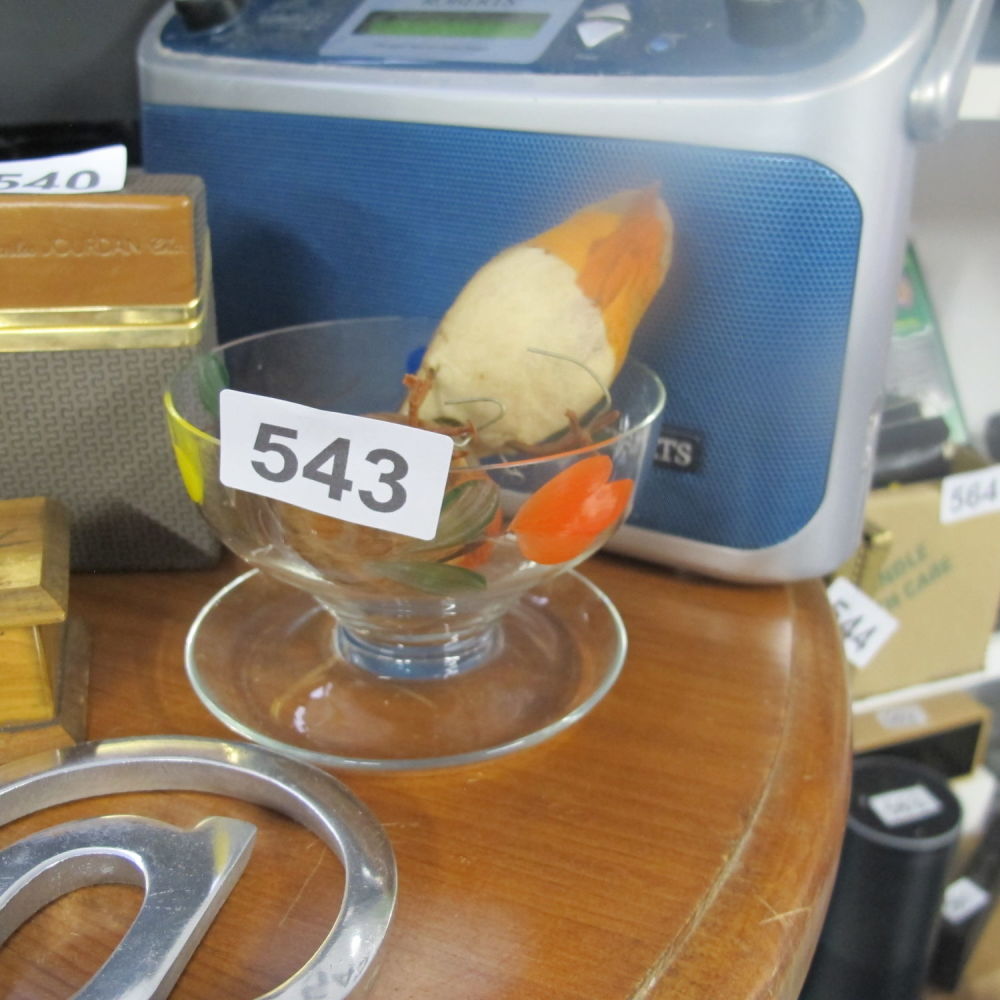 Lot 543: decorative glass bowl with a robin in