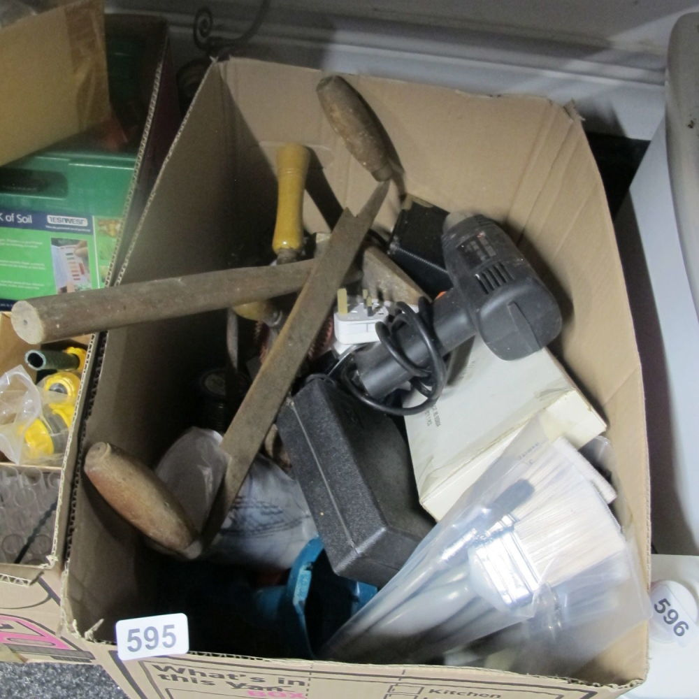 Lot 595: box of misc tools
